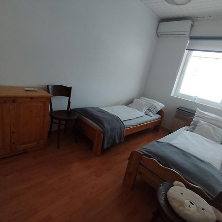 Var-Lak Apartman Balatonfůzfő Exteriör bild