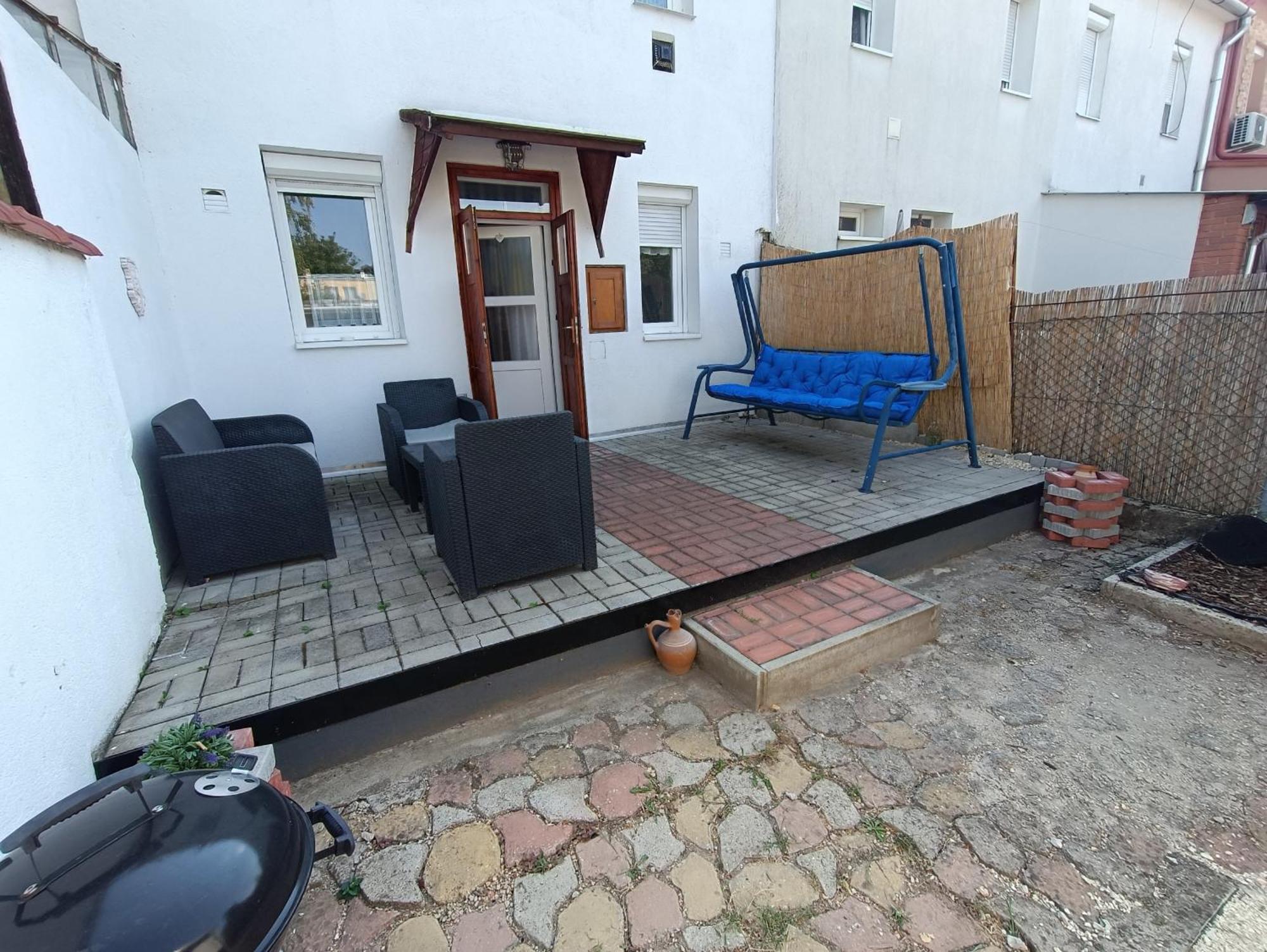 Var-Lak Apartman Balatonfůzfő Exteriör bild